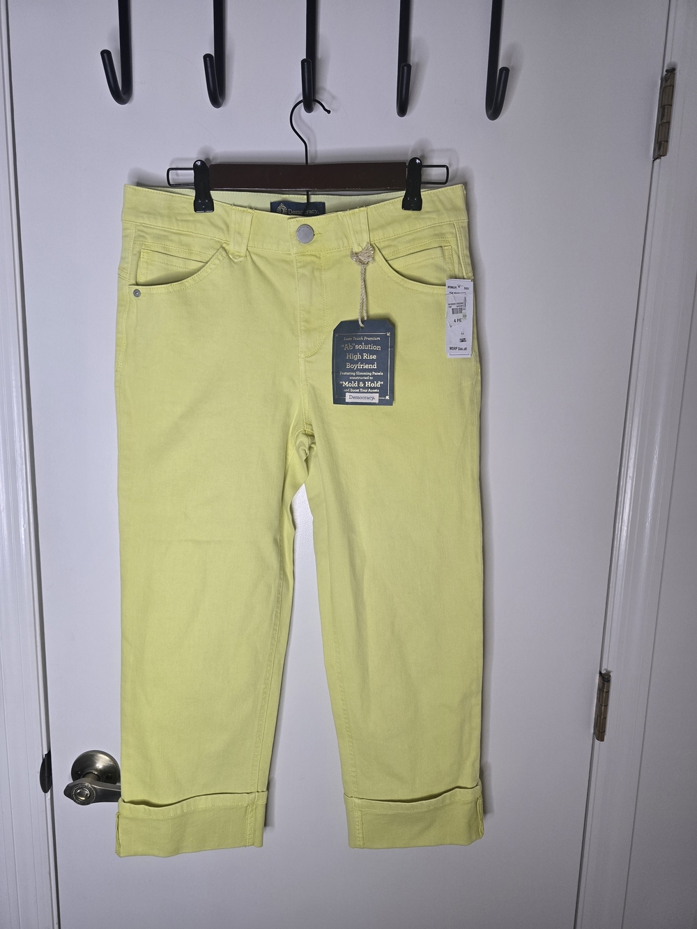 Democracy High-Rise Absolution Boyfriend Capri Jeans - Yellow